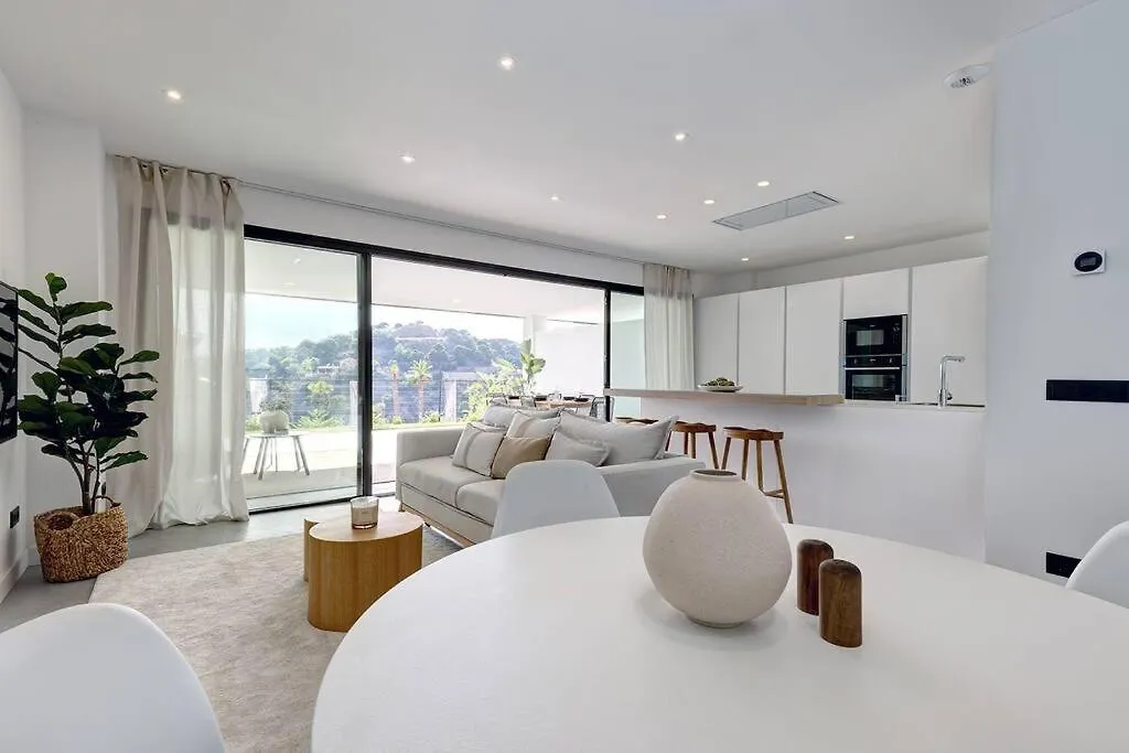 Brand New, Elegant Ground Floor Two Bed Apartment Estepona Spain